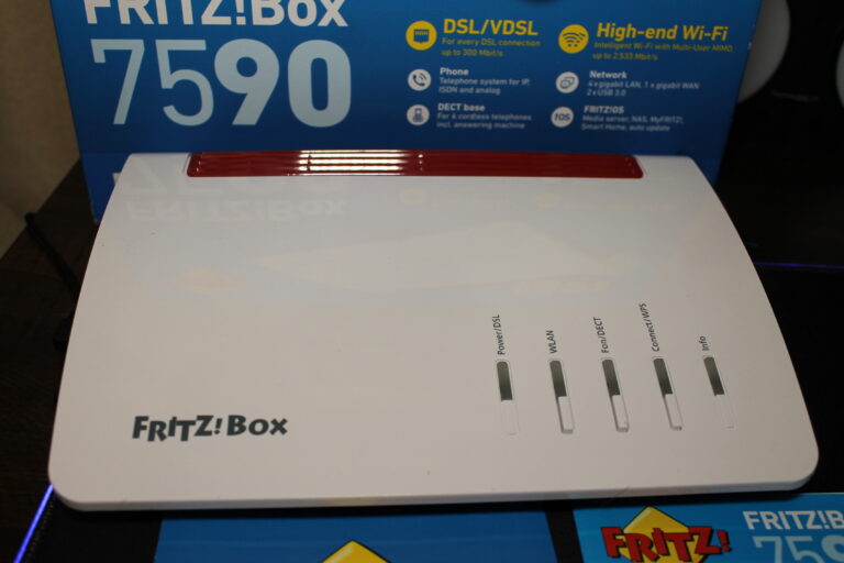 Fritz!box 7590 modem router, per tutte le connessioni
