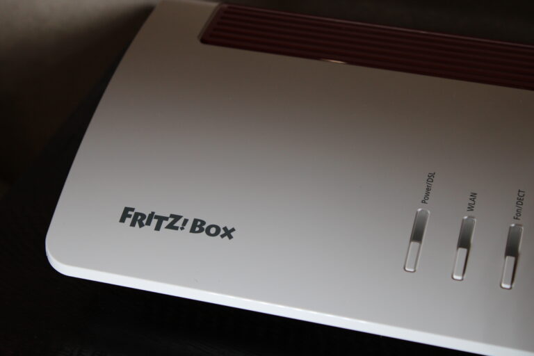 Fritzbox 7590 AX modem router Wi-Fi 6